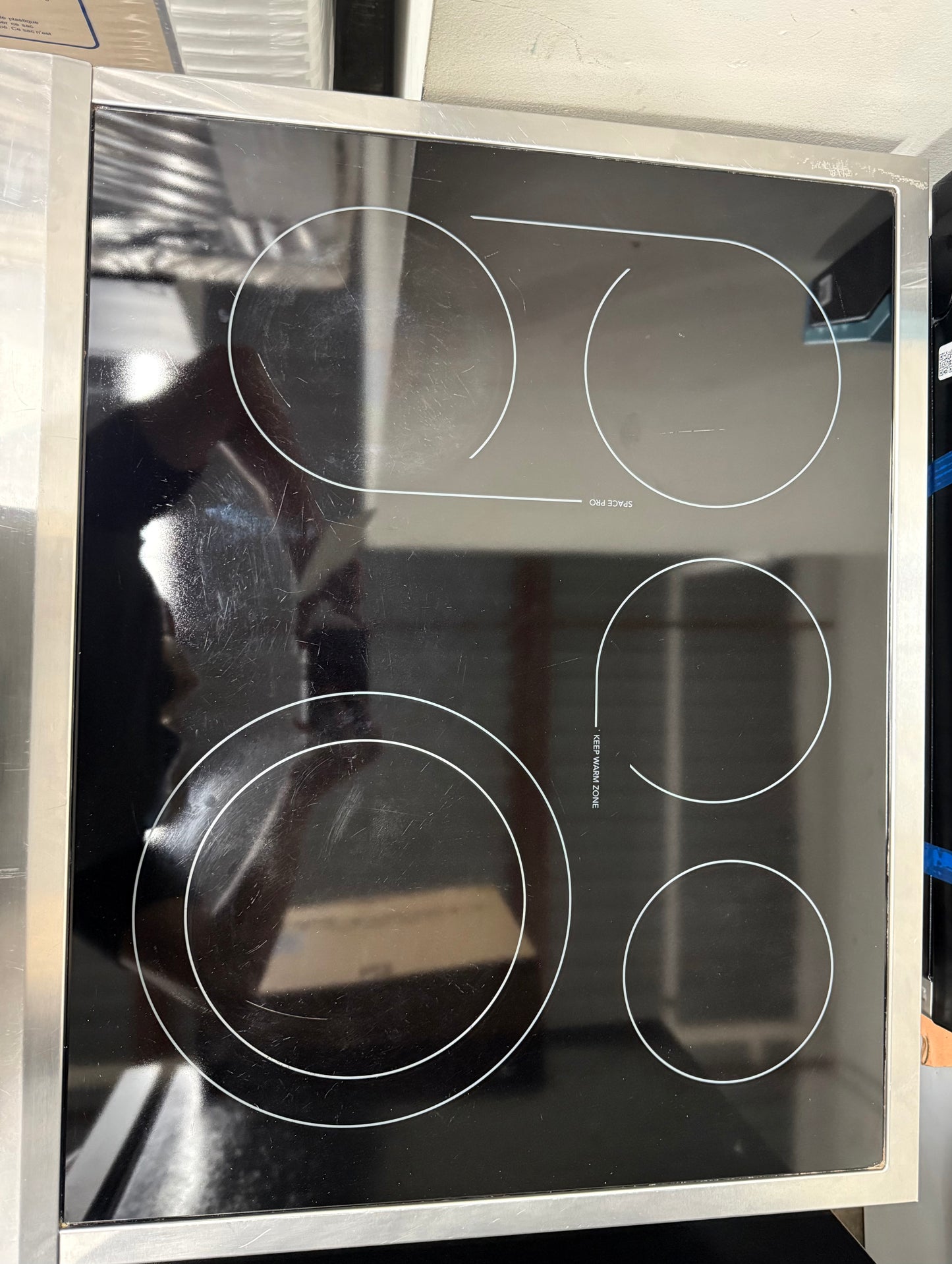 Frigidaire Professional 30” Stainless Steel Electric Range – 5.1 Cu. Ft. – FPEH3077RFH