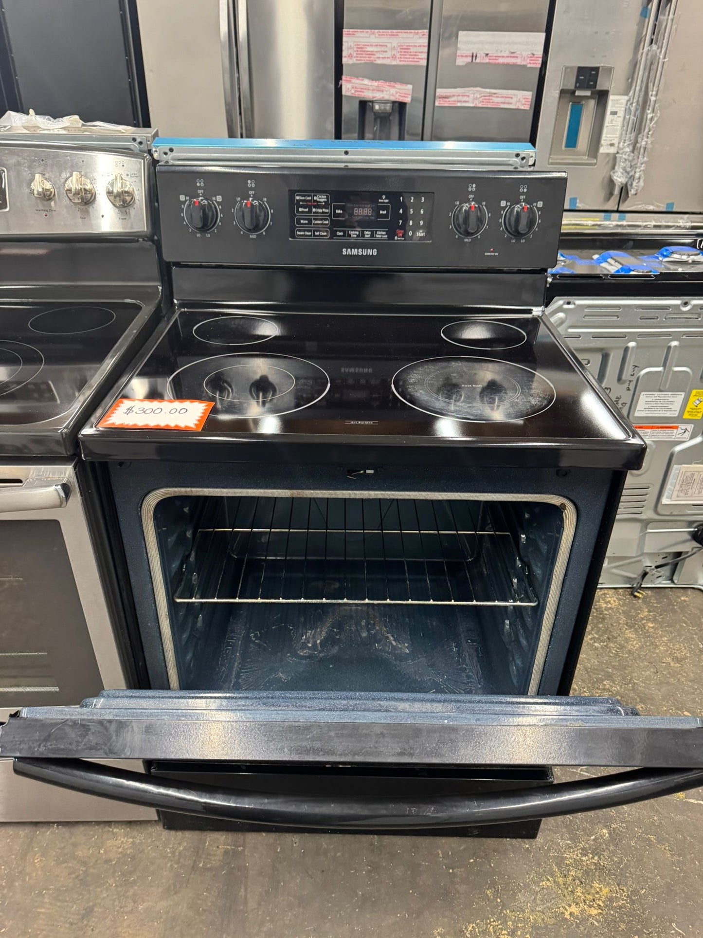 Samsung 30” Electric Stove 4 Burners