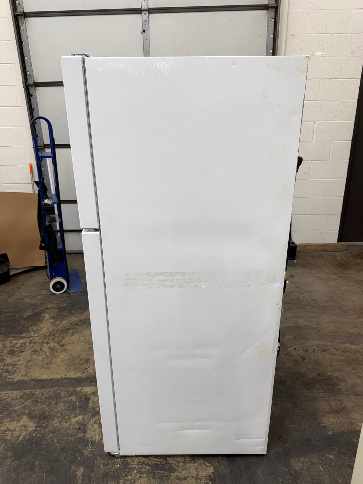 Frigidaire FFTR2045VW 20.5 Cu. Ft. Top Freezer Refrigerator – White