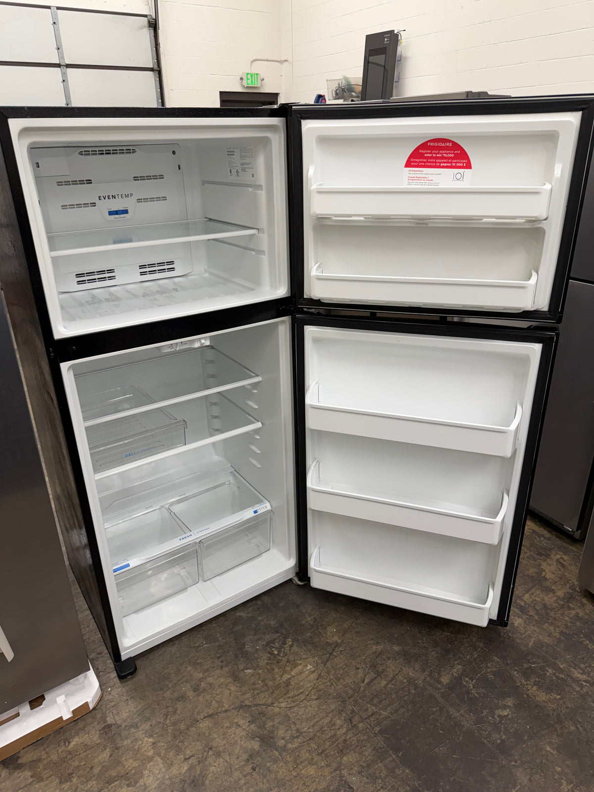 Frigidaire FFTR1835VBA Top Freezer Refrigerator