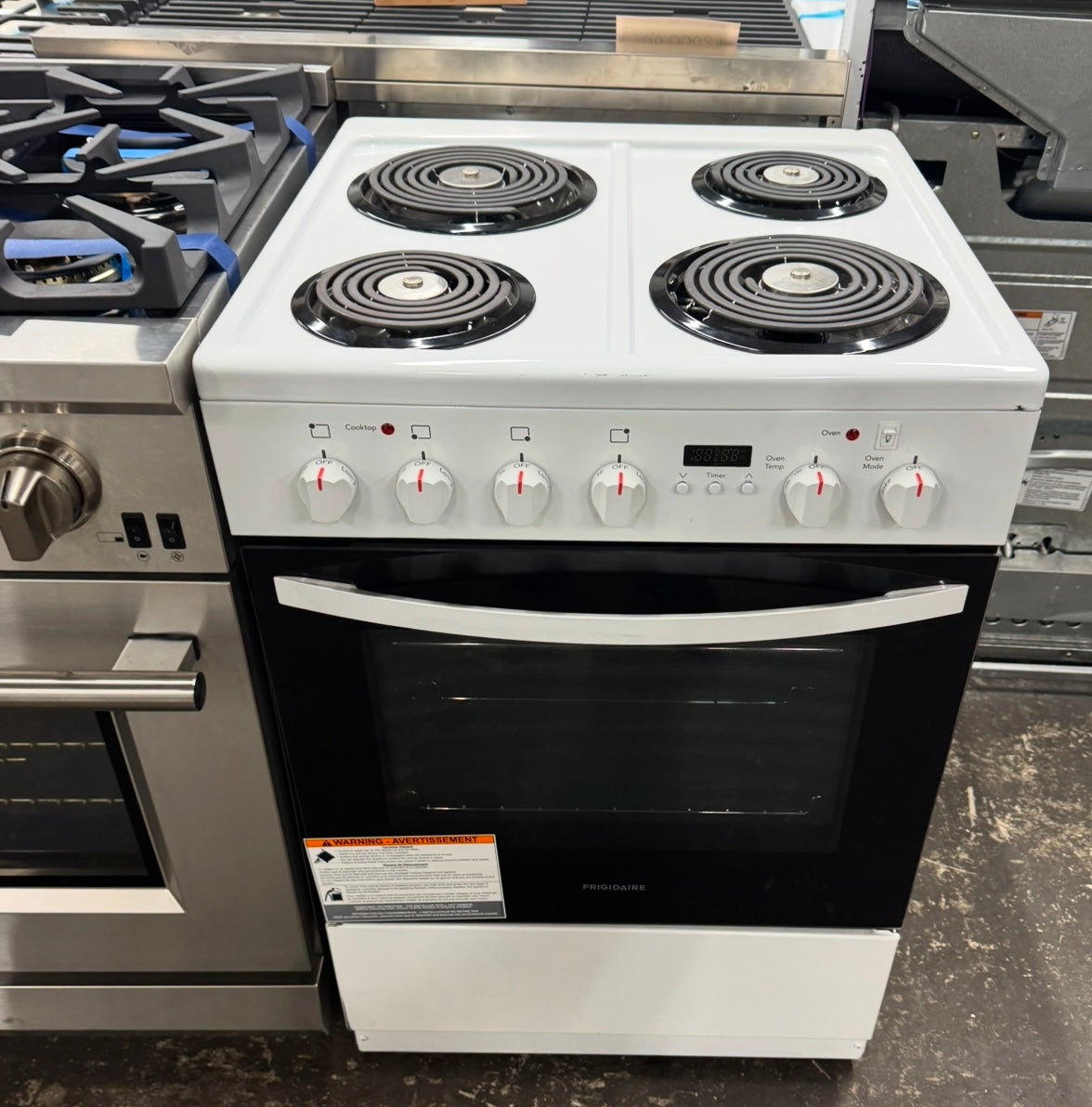 Brand New Frigidaire 24in Freestanding with 4coil