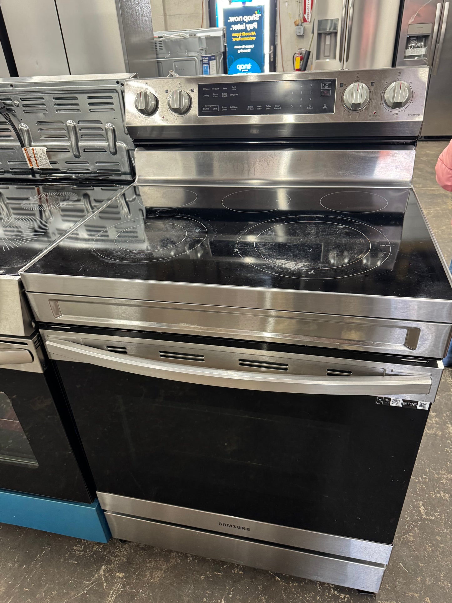 Refurbished Samsung 30in Electric Stove With Air Fryer and Convection Oven