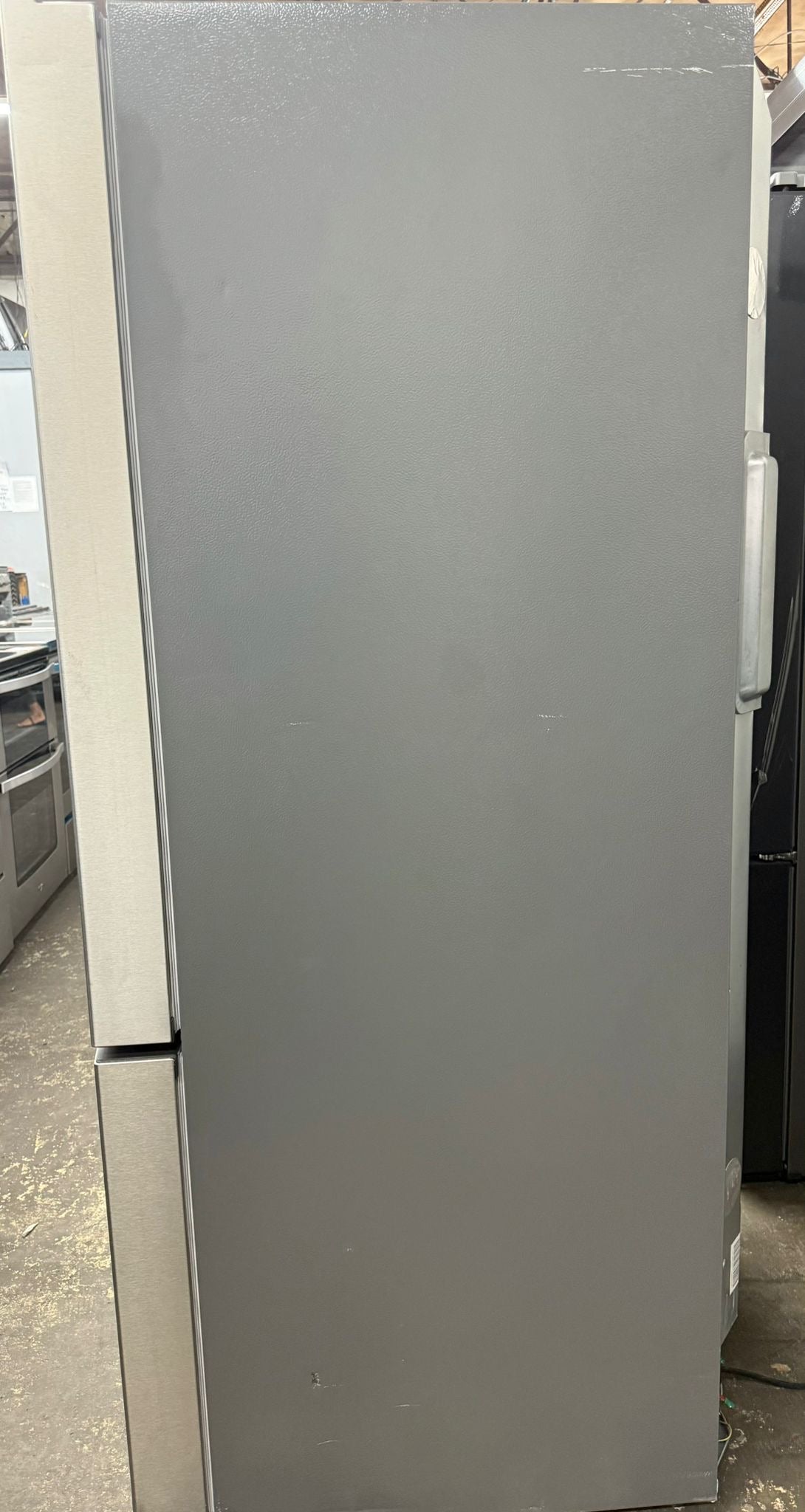 30 Inch Frigidaire Gallery Freestanding Bottom Freezer Refrigerator with 20.32 Cu. Ft