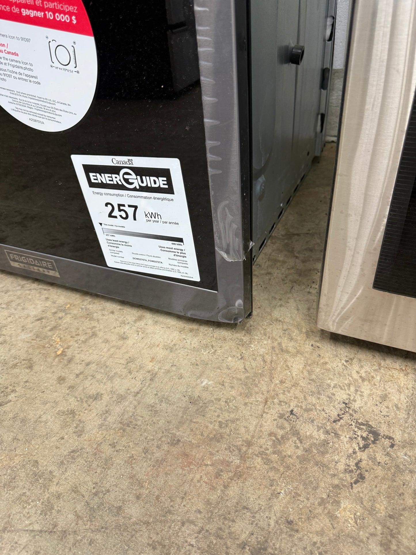 Frigidaire Gallery GCWD2767ADF 27” Double Electric Wall Oven