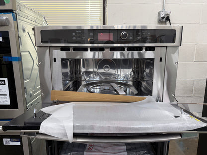 GE 6.7 Cu. Ft. Combination Double Wall Oven with Microwave JT3800SHASS
