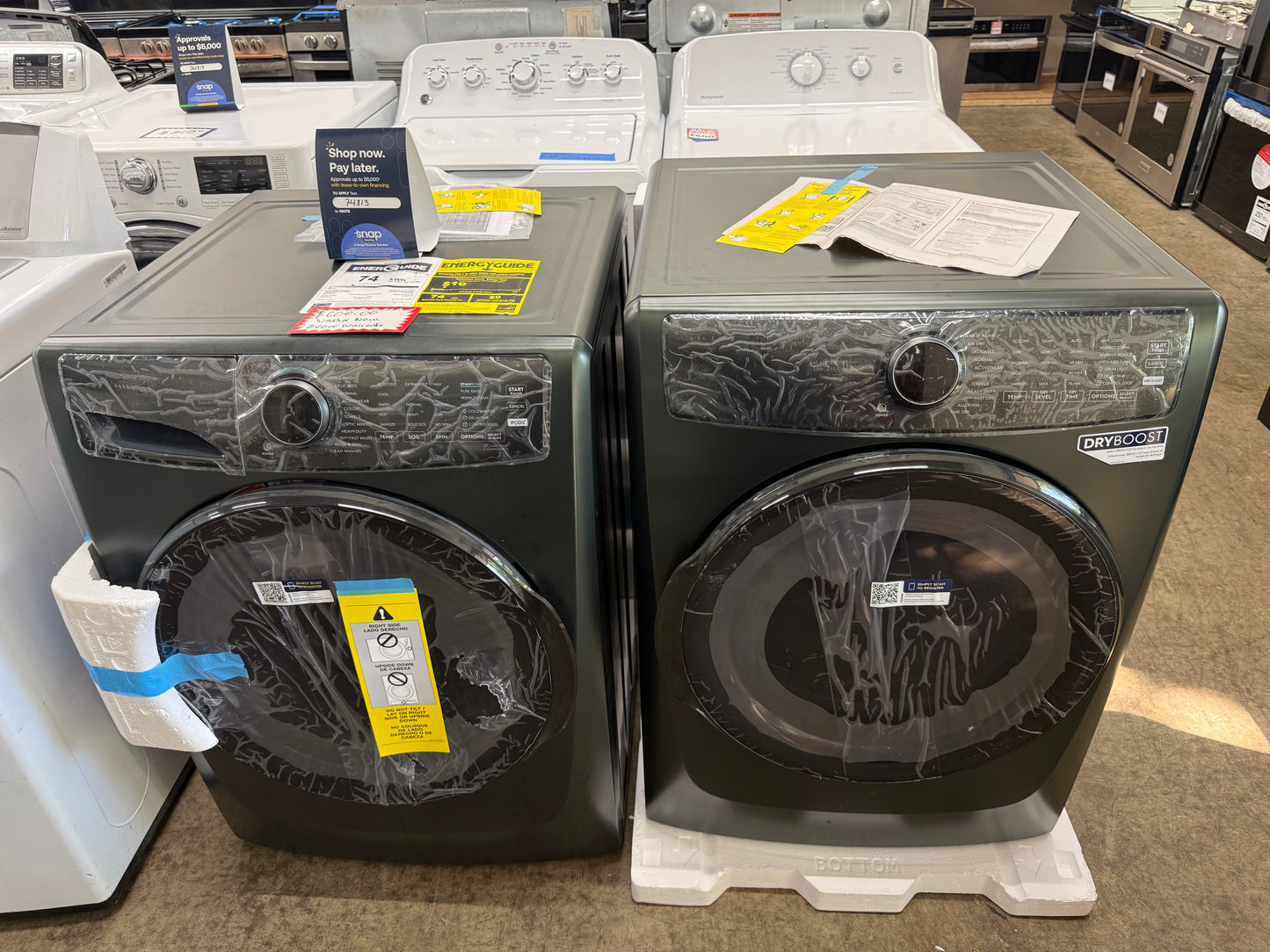 Electrolux 700 Series ELFW7736AA & ELFE7738AA1 Washer & Dryer Set