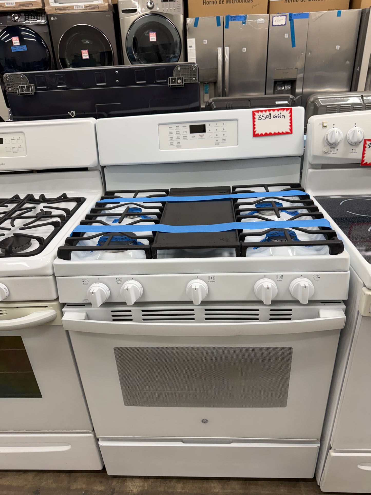 GE JGB735DP1WW – 30” Free-Standing Gas Convection Range with No Preheat Air Fry – White