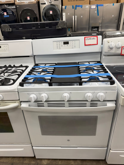 GE JGB735DP1WW – 30” Free-Standing Gas Convection Range with No Preheat Air Fry – White