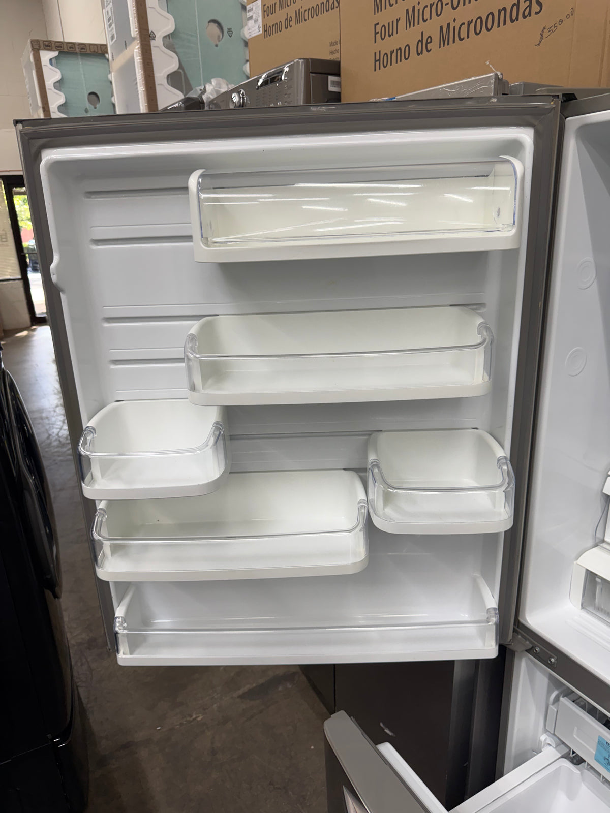 Kenmore Bottom-Freezer Refrigerator – 795.76203.901