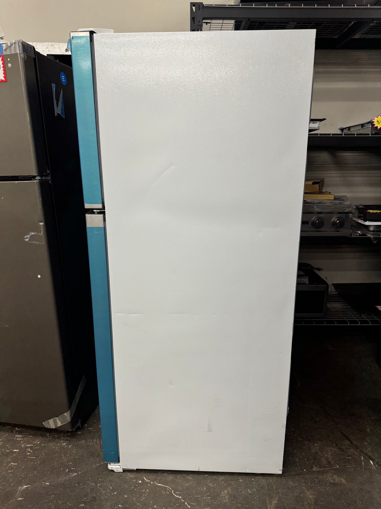 Frigidaire Top and Bottom Refrigerator