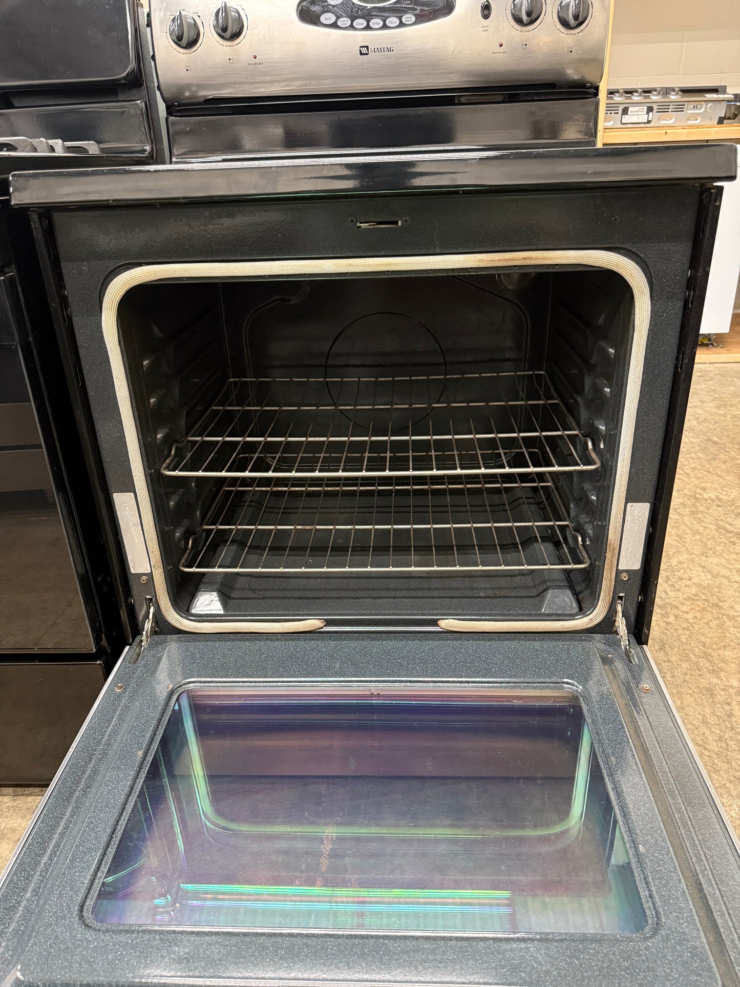 Maytag 30” 5.22 Cu. Ft. Freestanding Electric Range – Stainless Steel – MER5755QAS
