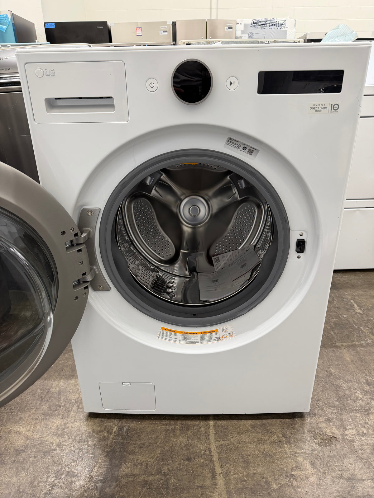 LG WM5500HWA Front Load Washing Machine