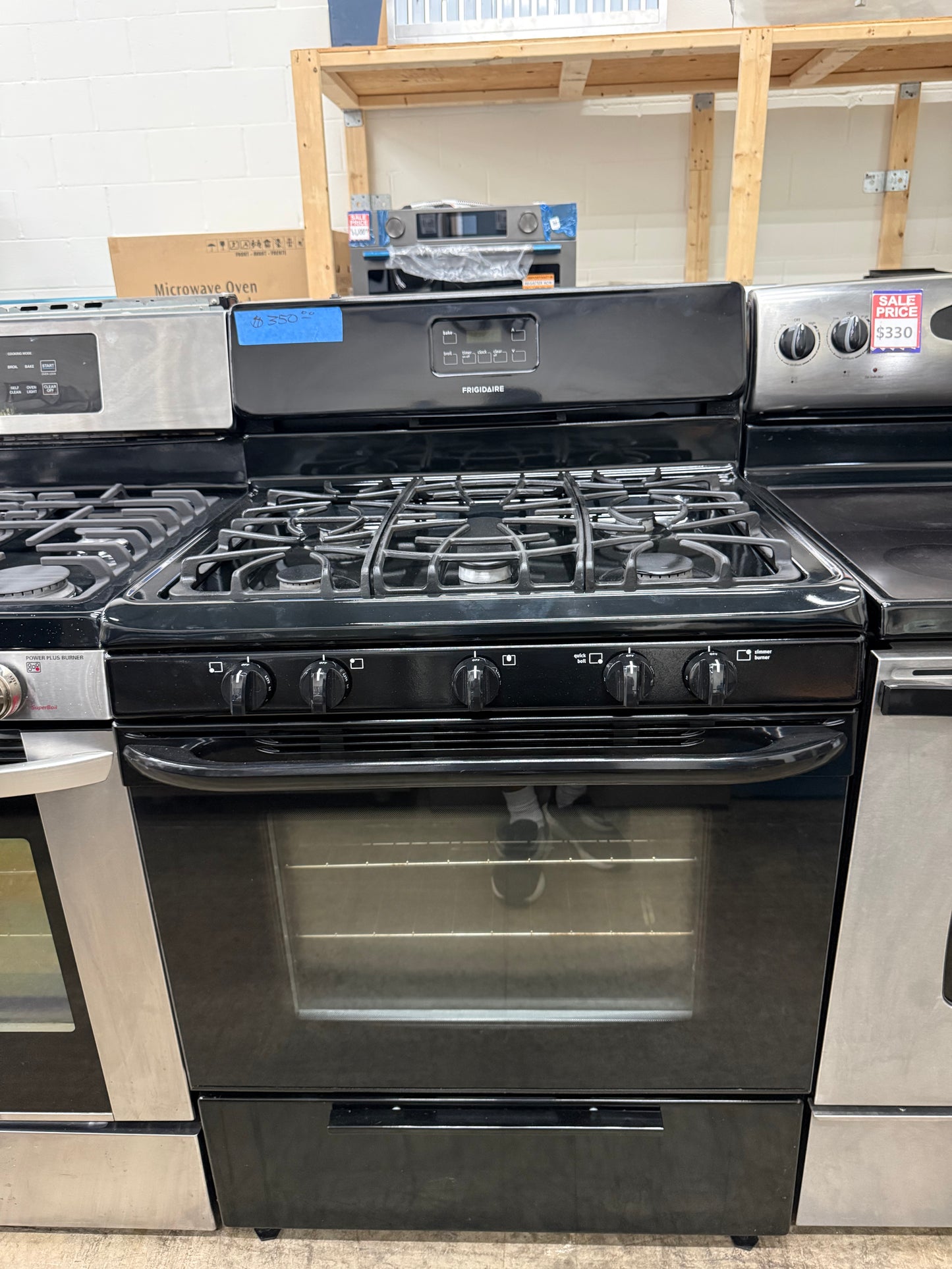 Frigidaire FFGF3019LBC 30” 4.2 Cu. Ft. Freestanding Gas Range – Black