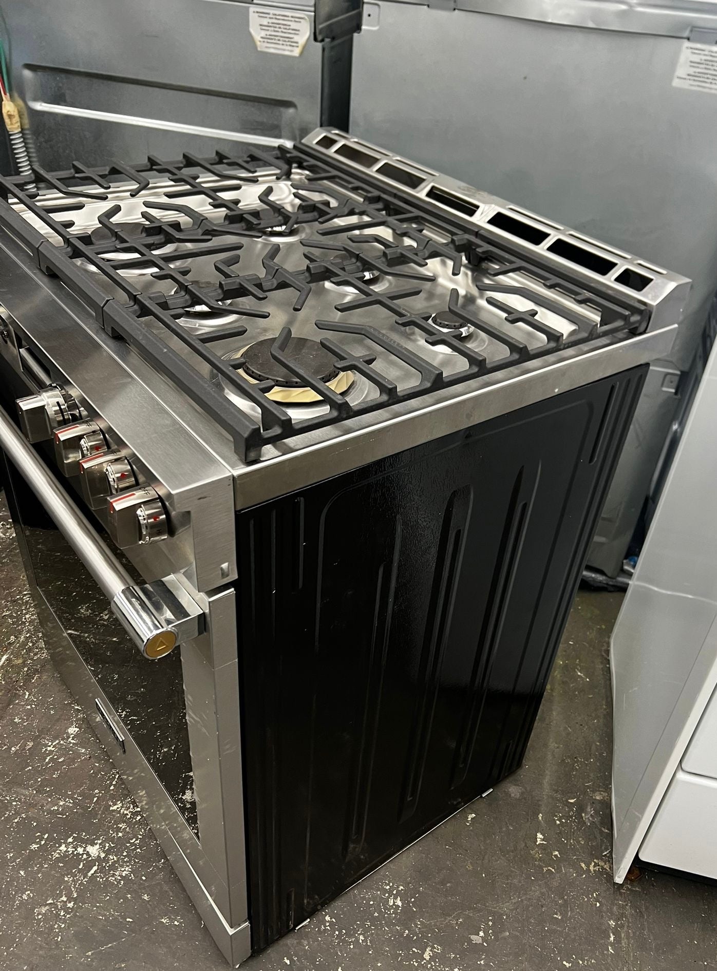 30in Frigidaire Professional Gas Range (PCFG3080AF) - SmudgeProof Stainless Steel