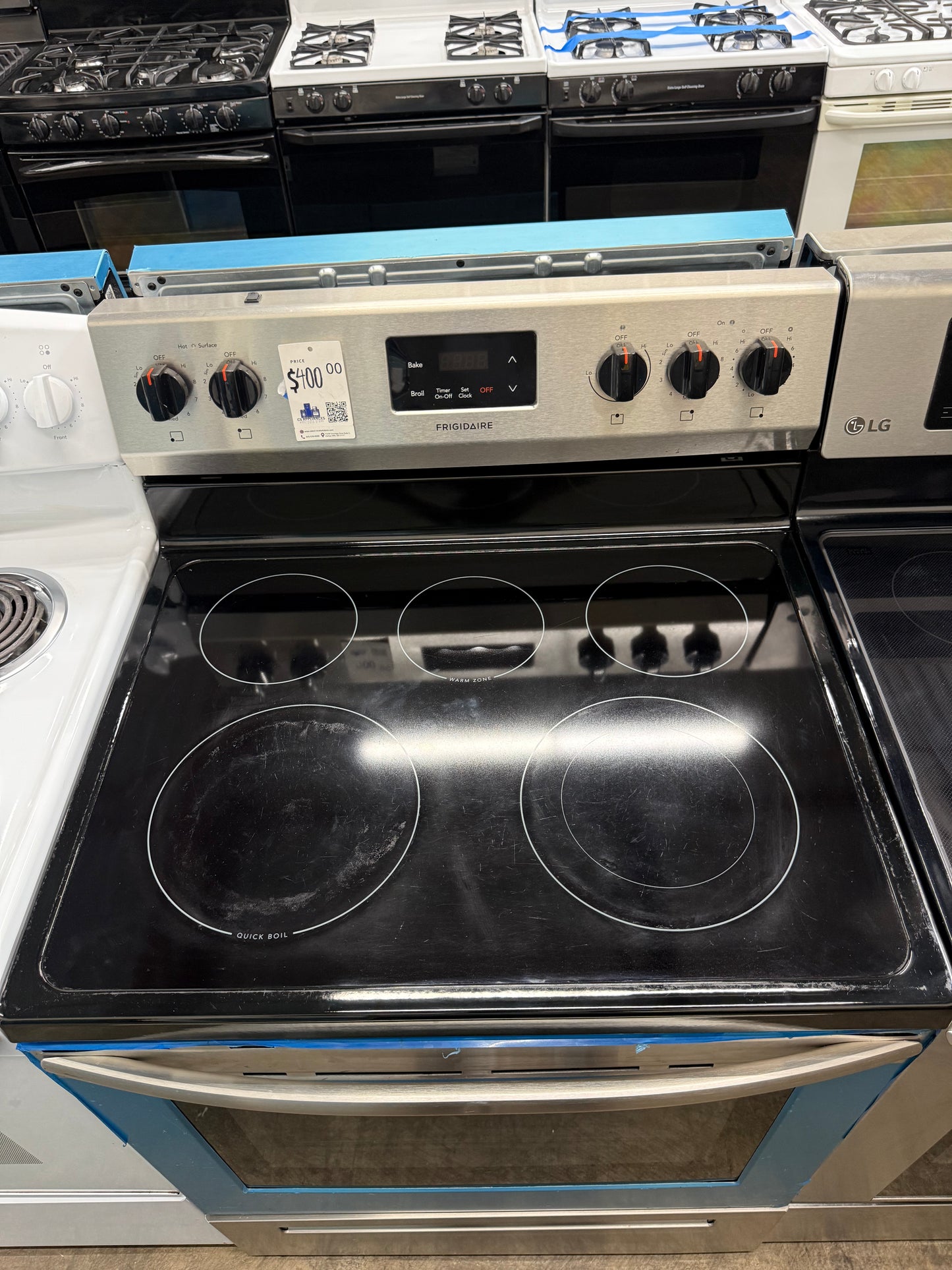 Frigidaire FCRE305LAFC 30” 5.3 Cu. Ft. Freestanding Electric Range – Stainless Steel