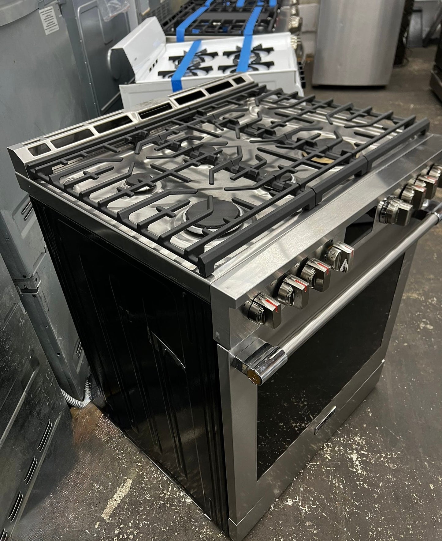 30in Frigidaire Professional Gas Range (PCFG3080AF) - SmudgeProof Stainless Steel