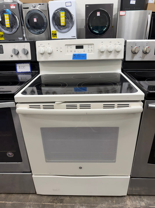 GE JB655DK3CC Used 30” Freestanding Electric Convection Range
