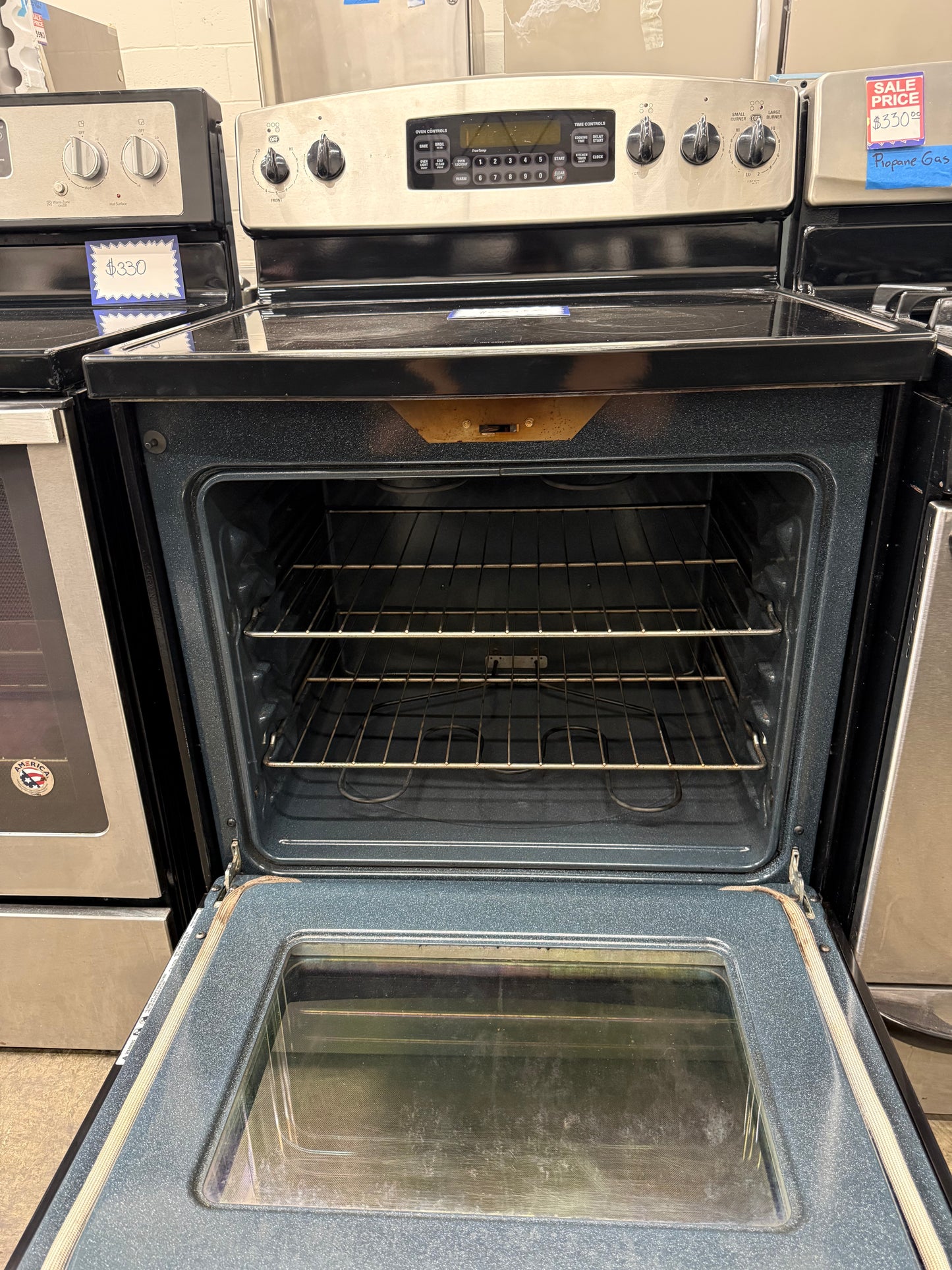 GE 30” Electric Range – Stainless Steel