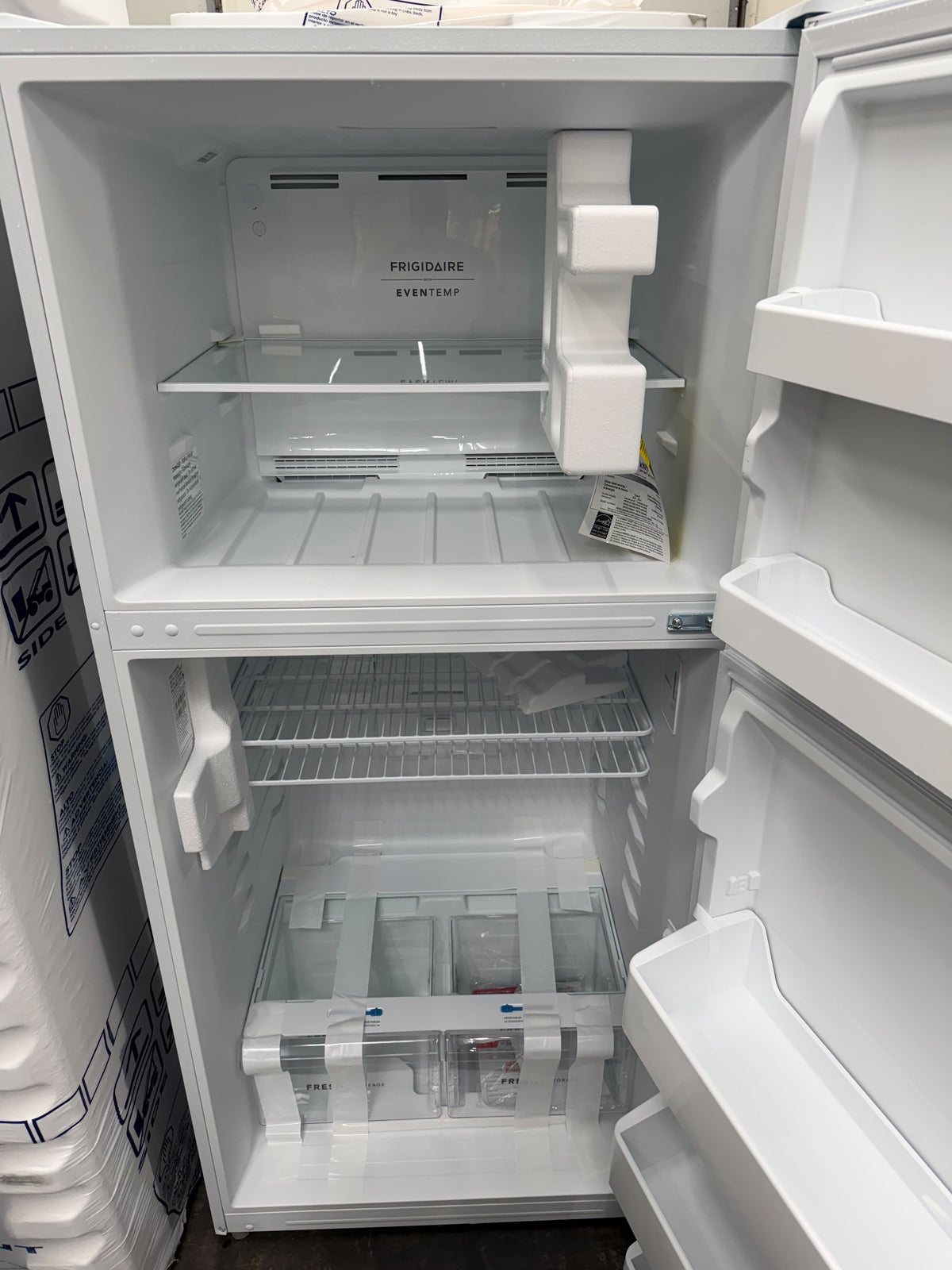 Frigidaire FRTE1814AW 18 Cu. Ft. Top-Freezer Refrigerator – White