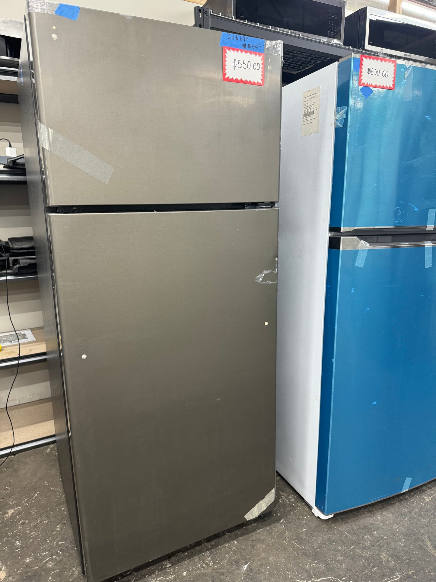 GE 28in Top and Bottom Refrigerator