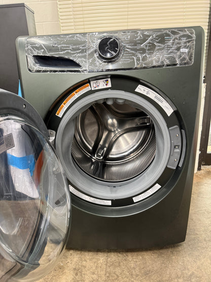 Electrolux ELFW7738AAZ – 4.5 Cu. Ft. Front Load Washer – Alpine Green