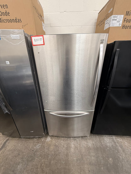 Kenmore Bottom-Freezer Refrigerator – 795.76203.901
