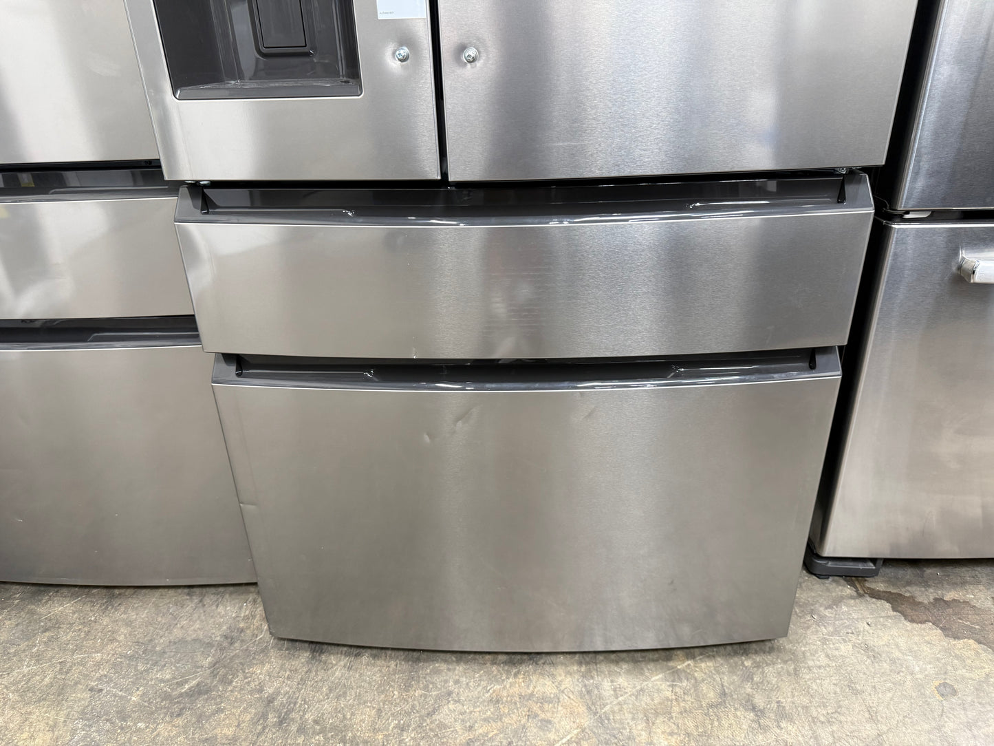 Frigidaire FRMS274TAV00 – 26.3 Cu. Ft. 4-Door French Door Refrigerator – Fingerprint-Resistant Stainless Steel