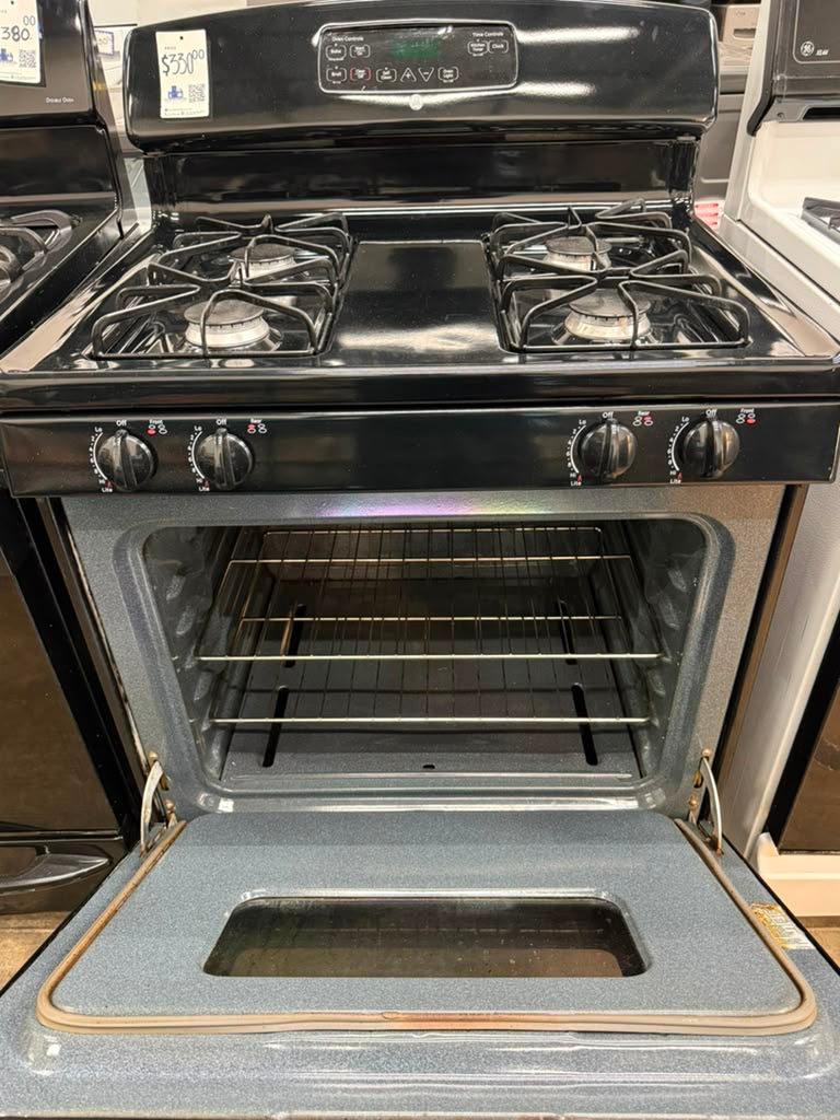 GE 30in Free- StandingGas Stove 4 Burners