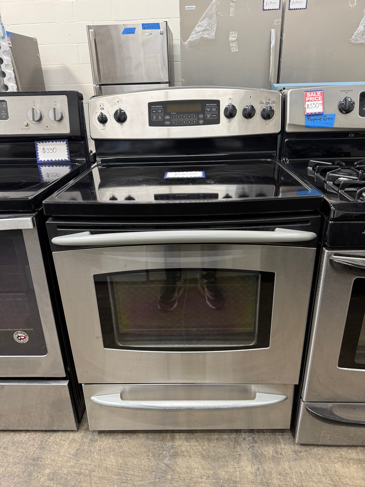 GE 30” Electric Range – Stainless Steel