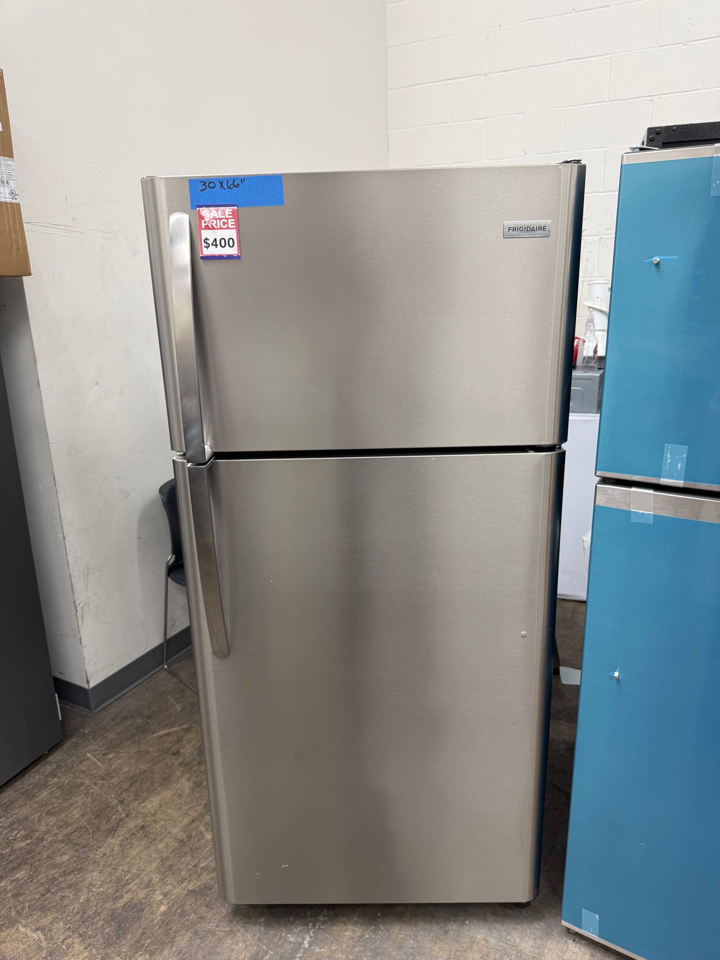 Frigidaire LFTR1821TFA 18 Cu. Ft. Top Freezer Refrigerator