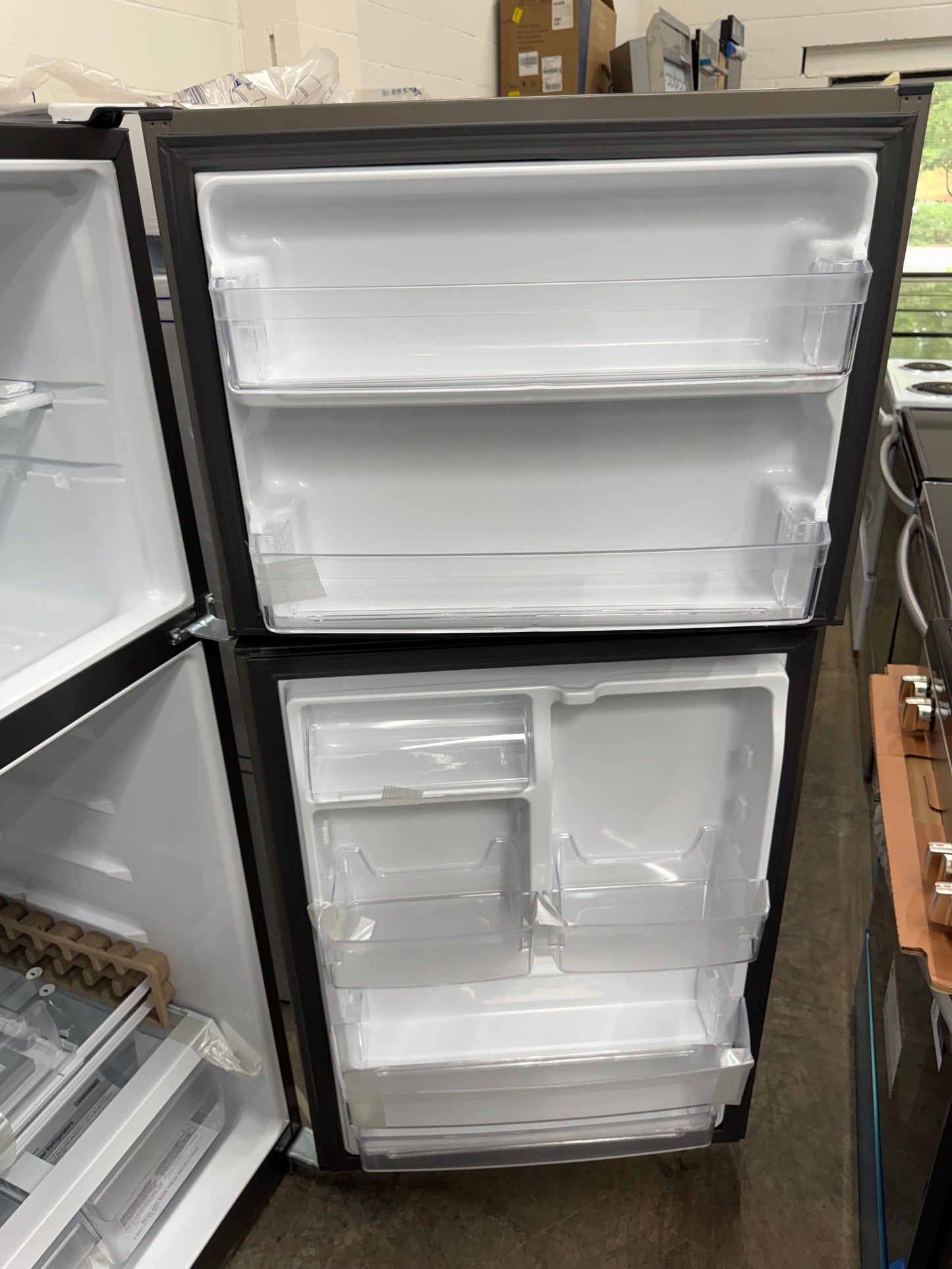 GE GTS19KMNDRES 18.6 Cu. Ft. Top-Freezer Refrigerator
