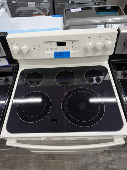 GE JB655DK3CC Used 30” Freestanding Electric Convection Range
