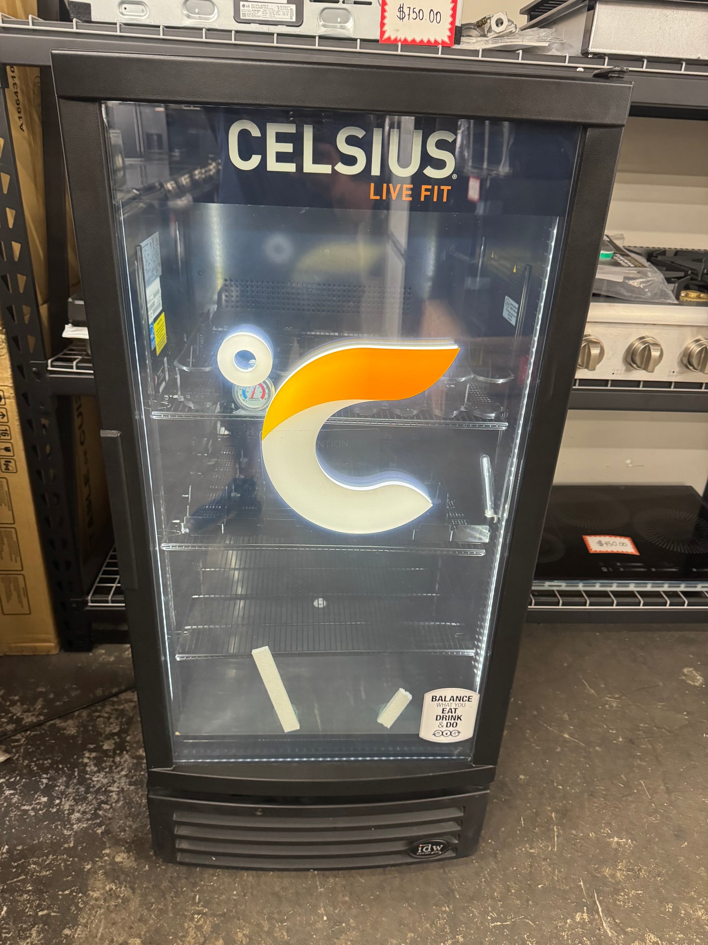 Comercial refrigerator 25” wide 9.3 c.u