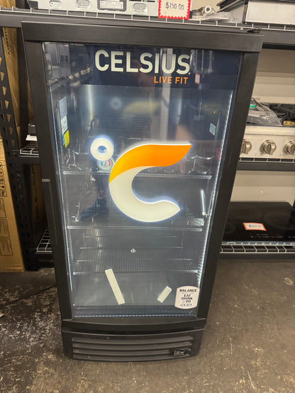 Comercial refrigerator 25” wide 9.3 c.u