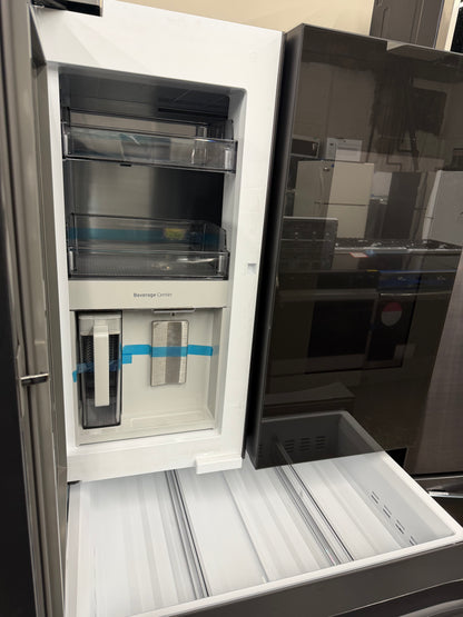 Bespoke smart hub refrigerator New 36” wide