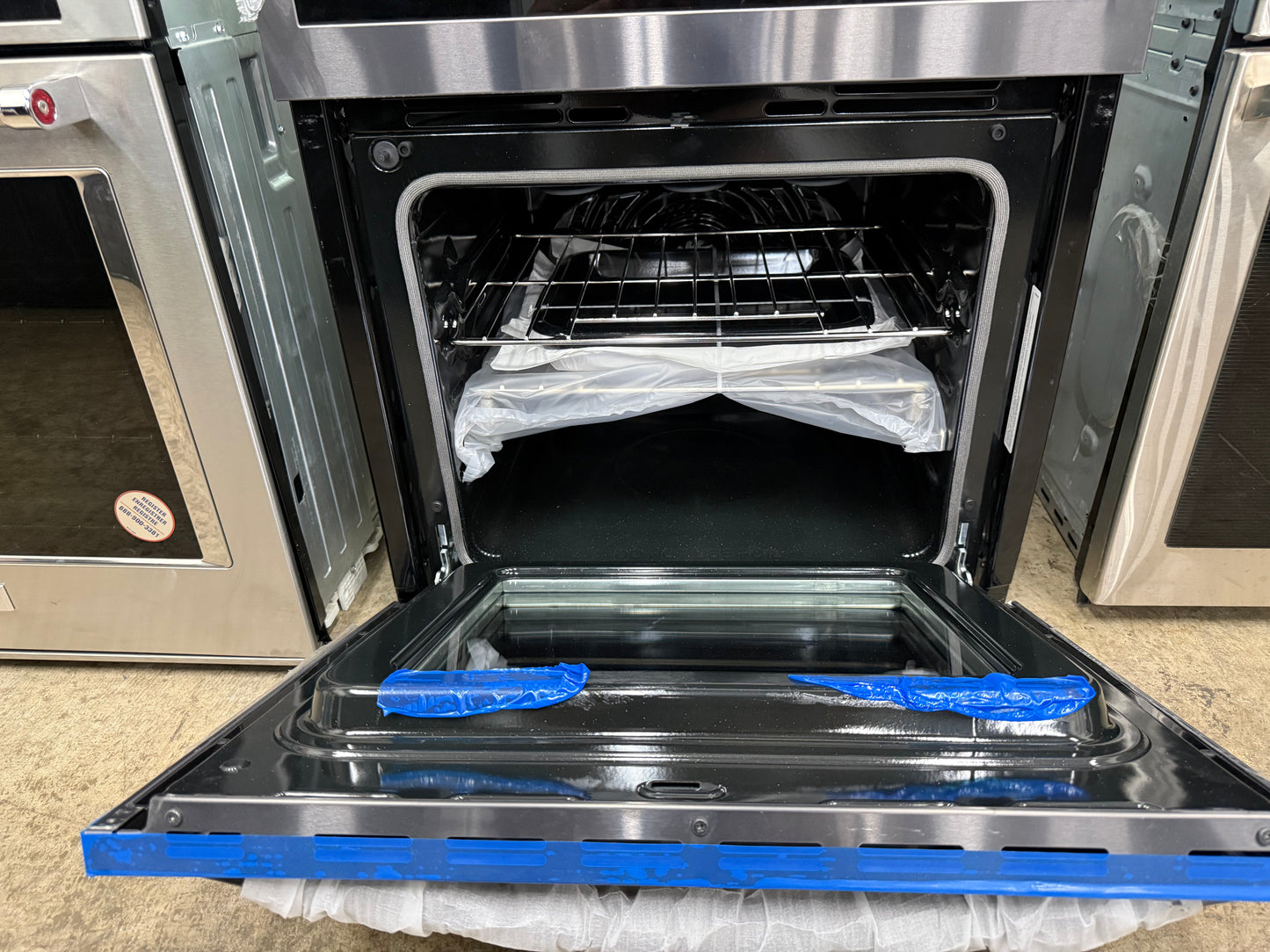 Frigidaire Gallery GCWD2767ADF 27” Double Electric Wall Oven