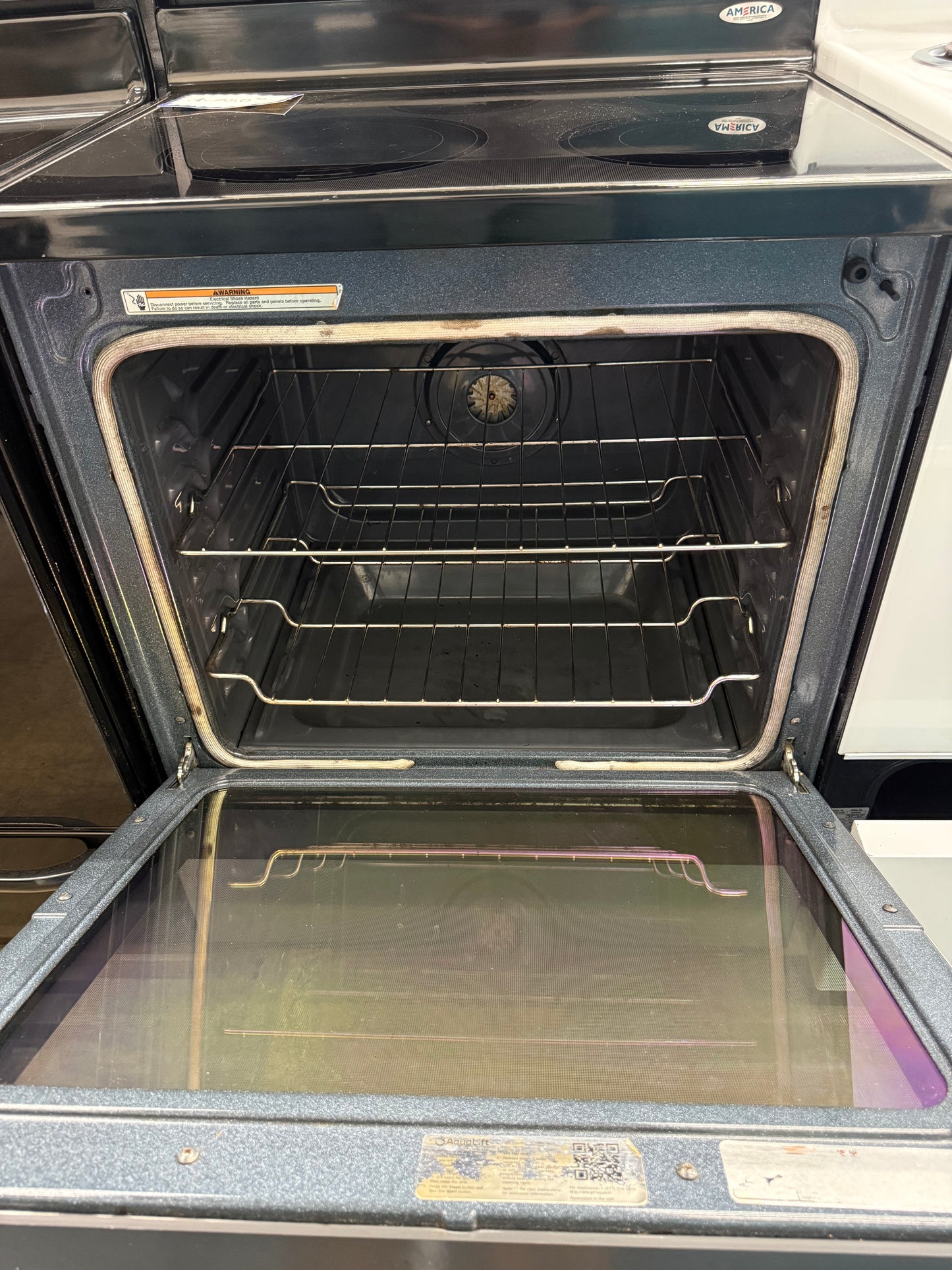 Whirlpool WFE540H0ES0 30” 5.3 Cu. Ft. Freestanding Electric Range – Stainless Steel