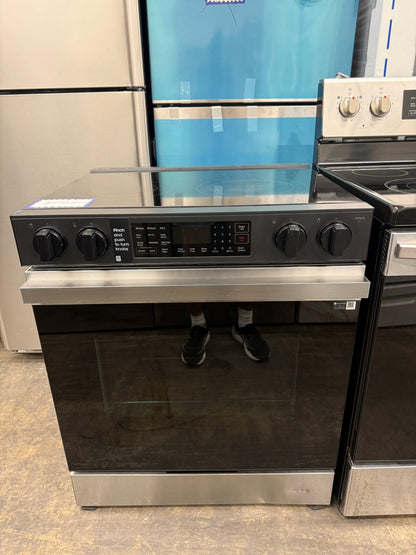 Samsung Bespoke 30” Stainless Steel Smart Slide-In Electric Range – 6.3 Cu. Ft. – NSE6DG8300SRAA