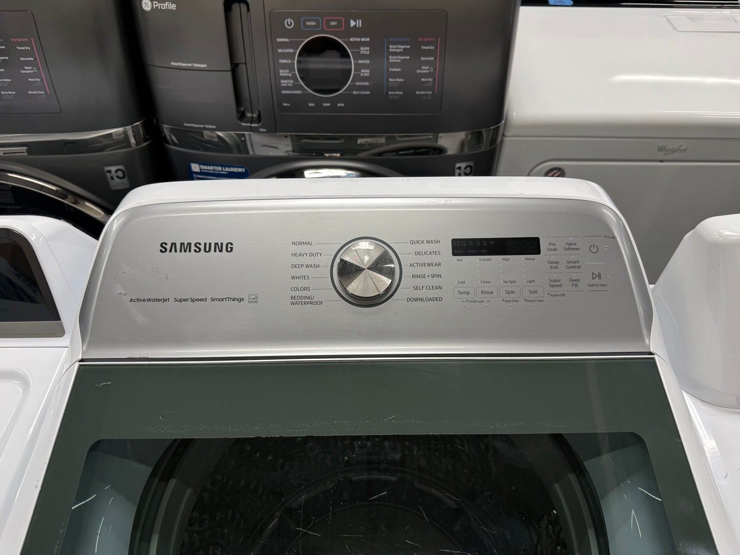 Samsung WA52A5600AW/US – 5.2 Cu. Ft. Smart Top Load Washer – White