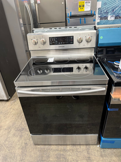 Samsung NE59M4320SS 30” 5.9 Cu. Ft. Freestanding Electric Range with Convection – Stainless Steel