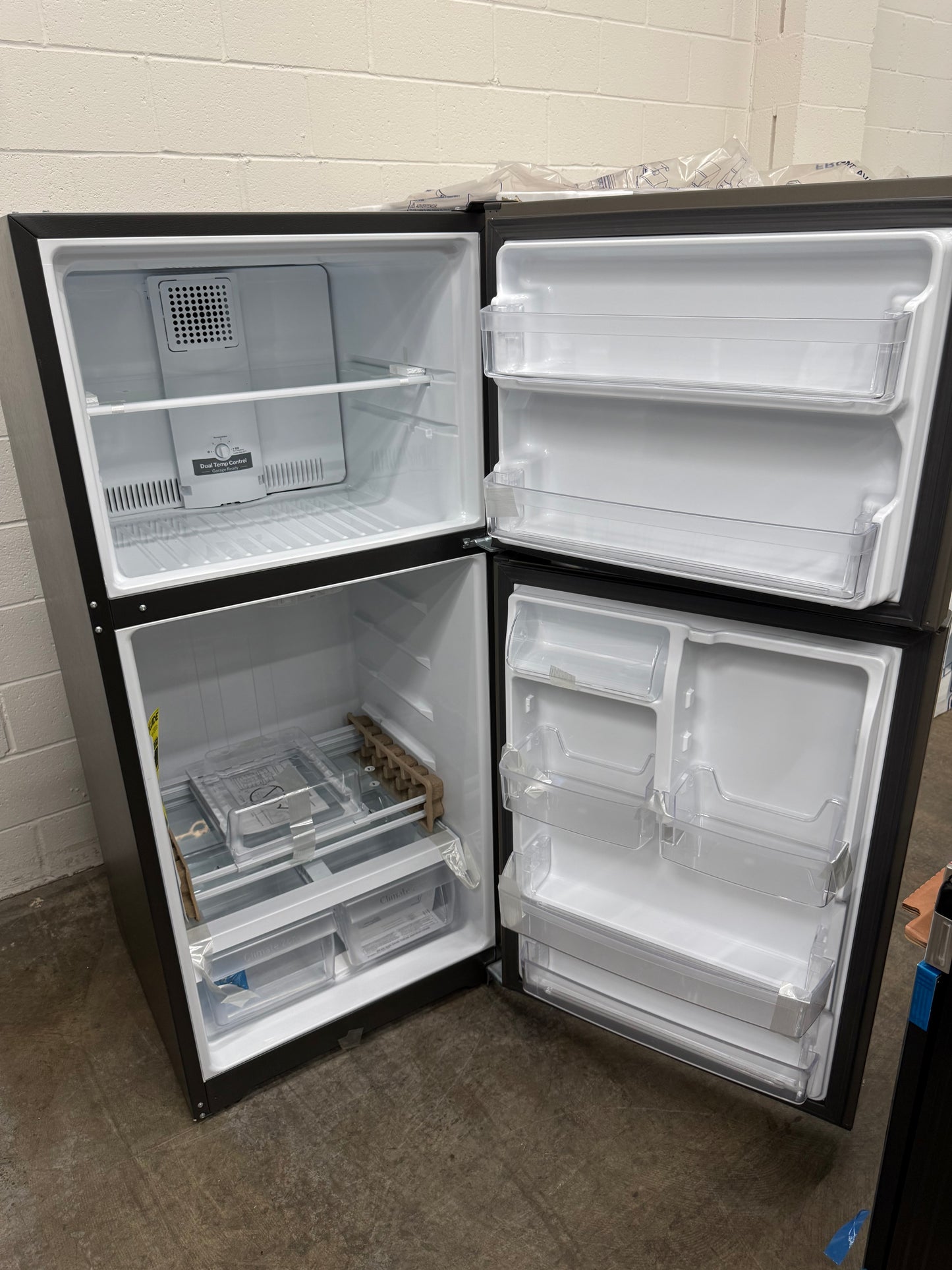 GE GTS19KMNDRES 18.6 Cu. Ft. Top-Freezer Refrigerator