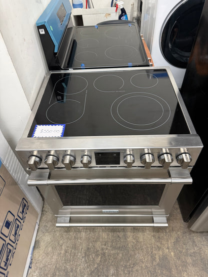 Frigidaire Professional 30” Stainless Steel Electric Range – 5.1 Cu. Ft. – FPEH3077RFH