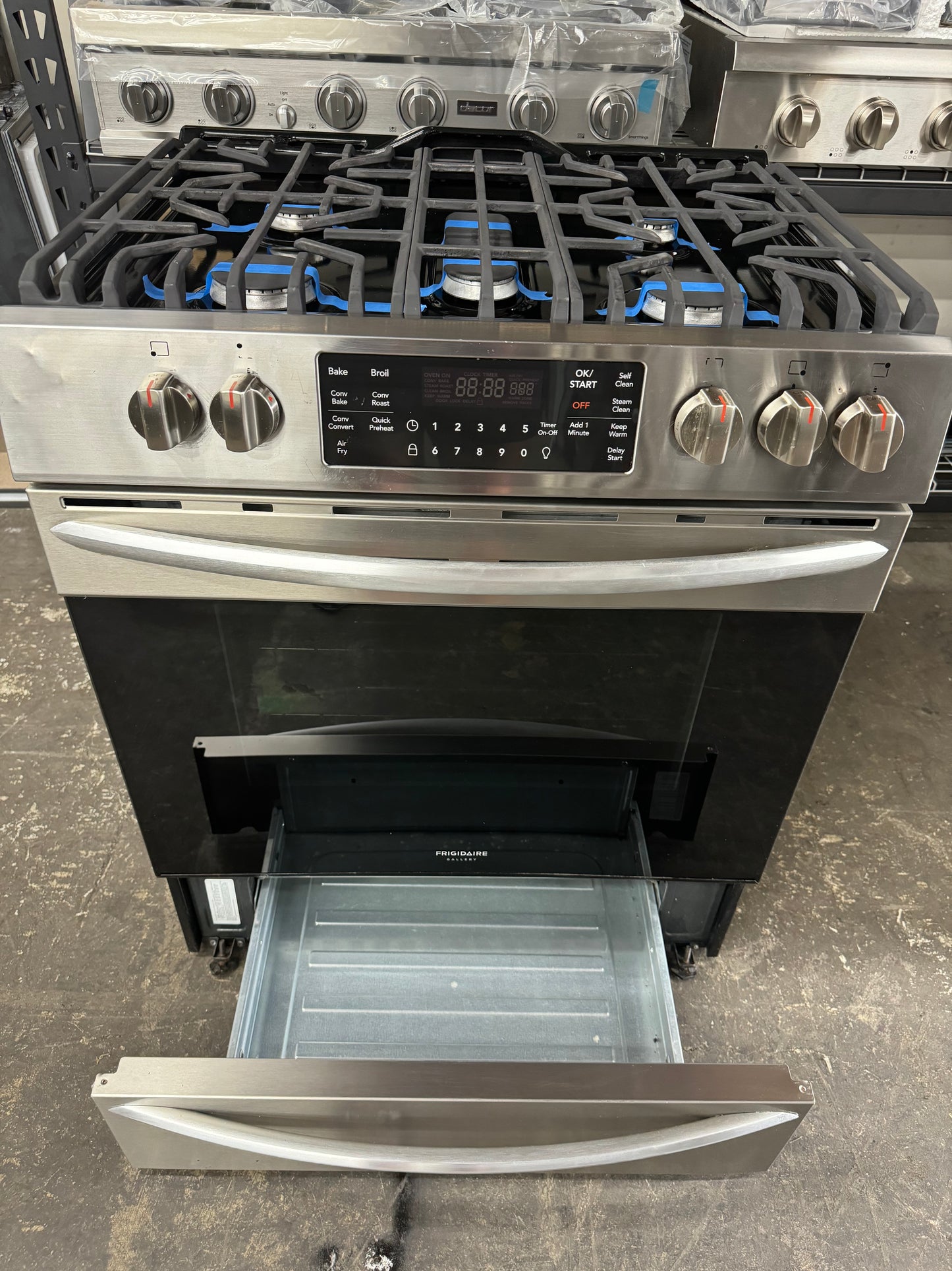 Frigidaire Gallery 30in Gas Stove